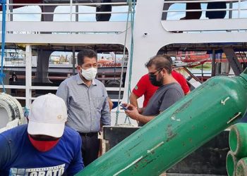 Governador discute crise de oxigênio com prefeitos e anuncia medidas