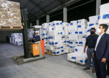 Distribuição de material para imunização contra a covid-19 começa no Pará