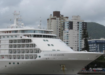 Governo impede entrada de estrangeiros no país por terra e água