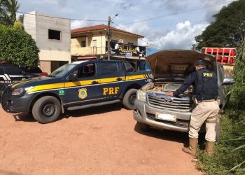 Em Anapu/PA, a PRF recupera caminhonete roubada em Goiás