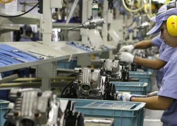 Empresas podem demitir por justa causa empregados que se recusarem a usar máscara no trabalho