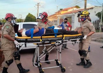 Em menos de 20 minutos, duas motos na contramão se envolvem em acidente