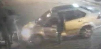 Carro colide com muro de casa no bairro Jardim Independente 1