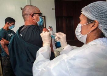 Agentes de segurança se vacinam no interior do Pará