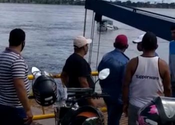 Caminhonete cai de balsa no rio Xingu; VEJA O VÍDEO