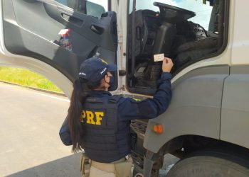 PRF prende condutor com 15 comprimidos de anfetamina, em Altamira/PA