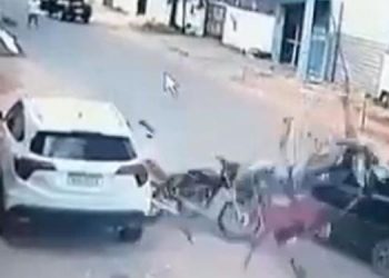 VÍDEO: Mulher tem perna dilacerada após tentativa de fuga