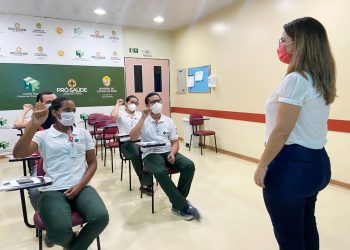 Colaboradores do Regional da Transamazônica recebem capacitação de atendimento em Libras