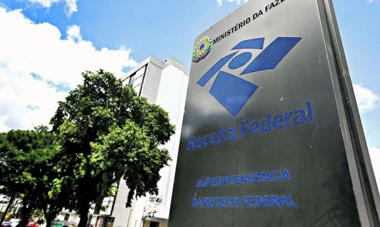 Em todo o Brasil, 869 mil contribuintes acabaram caindo na malha fina da Receita Federal. | Marcelo Camargo/Ag. Brasil