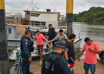 Presos são transferidos de Porto de Moz para a penitenciária em Vitória do Xingu