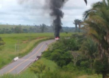 Criminosos atacam carro-forte a tiros no Pará; veja o vídeo