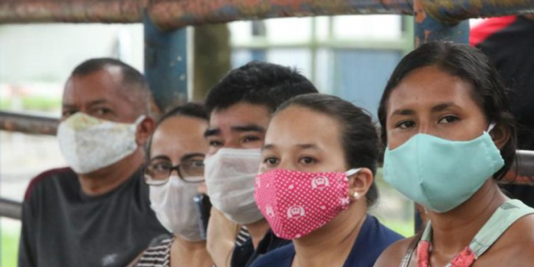 Portaria interministerial desobriga o uso de máscaras de proteção facial em ambientes fechados de trabalho (Akira Onuma / Arquivo / O Liberal)