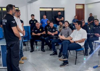 Governador viajou nas primeiras horas da manhã para Altamira, onde reuniu com as forças de segurança - (Foto: Agência Pará)