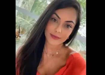 Jéssica Mota, a vice-prefeita de São Francisco do Pará, tentou matar o ex-marido com uma pistola dentro da empresa dele. Ela está foragida. (Reprodução / Redes Socias)