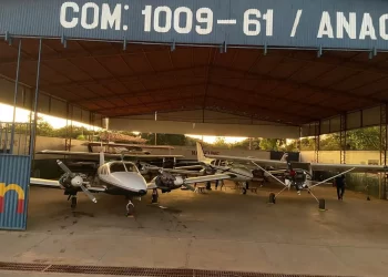 Aviões que seriam utilizados para o transporte de cocaína para outros países — Foto: Polícia Federal