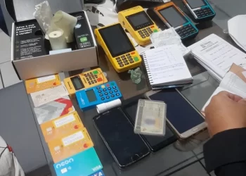Cartões, máquinas, chips e celulares foram apreendidas em operação policial que ocorre no Pará e mais quatro estados — Foto: Polícia Civil Pará/Divulgação