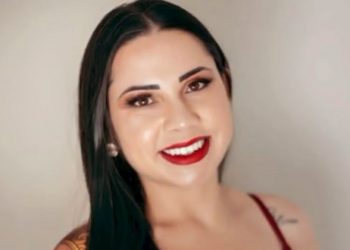 Mãe confessa que matou os filhos de 3 e 10 anos e manteve os corpos em casa por 15 dias