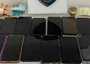Aparelhos celulares furtados em Belém foram recuperados em São Luís — Foto: Polícia Civil do Maranhão/Divulgação