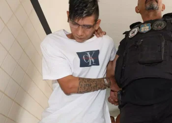 Deyvide José dos Santos é de Belém, tem 26 anos e várias passagens pela polícia por assalto. (Divulgação / PC)