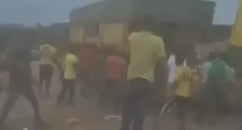 De acordo com a PRF, manifestantes jogaram pedras, rojões e deram tiros contra os policiais rodoviários federais, em Novo Repartimento, sudoeste do Pará (Reprodução / Redes Sociais)