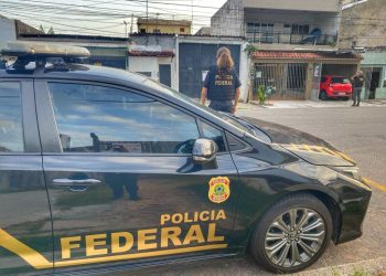 Operação Falsarius: PF cumpre mandados de busca e apreensão