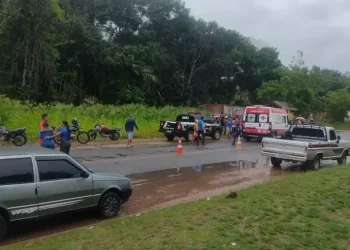 Acidente aconteceu na manhã desta quinta-feira, 29 de dezembro. (Reprodução / Redes Sociais)