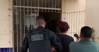 De acordo com o delegado Luiz Gustavo, a acusada deve responder por homicídio qualificado (Reprodução / Portal Tailândia)