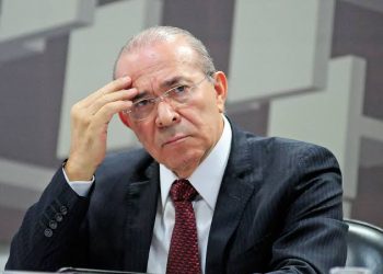 O ex-ministro da Casa Civil Eliseu Padilha está em hospital, em Porto Alegre, em tratamento de câncer.