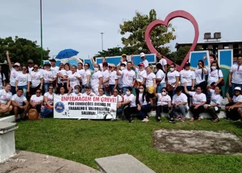 Profissionais de enfermagem de Monte Alegre entraram em greve no sábado, 25 — Foto: Arquivo pessoal