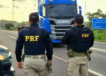 A Polícia Rodoviária Federal (PRF) registrou, durante a Operação Semana Santa 2023, seis acidentes no Pará, havendo uma redução de 14% em relação ao ano passado. Dessas ocorrências, três acidentes foram considerados graves, seis pessoas ficaram feridas e uma pessoa morreu (Divulgação/PRF Pará)