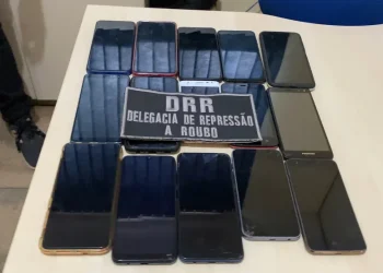 Aparelhos furtados foram recuperados pela polícia — Foto: Gleilson Nascimento/g1