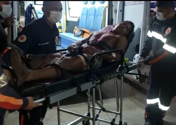 Divanilson Rodrigues Licata, 21 anos, levou tiro no abdômen — Foto: Elias Jr / Repórter Invisível