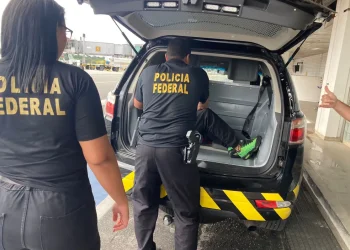 PF prende passageiro que fraudou bilhete de voo em Belém. — Foto: Reprodução / PF-PA