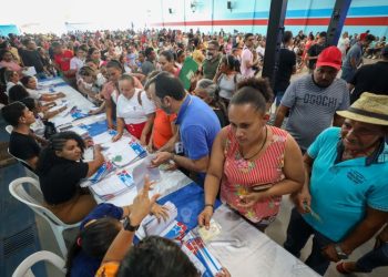 Em Uruará, Cohab beneficia 400 famílias com cheques do Sua Casa, neste domingo (16)