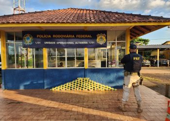 PRF apreende 84kg de pasta base de cocaína, no município de Vitória do Xingu/PA