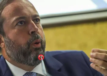 Alexandre Silveira: "Vamos encaminhar tanto à PF quanto para a Abin a instauração de procedimentos" (Joédson Alves/Agência Brasil)