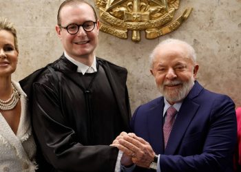 Zanin tomou posse como novo ministro do STF; veja como fica a atual composição do Supremo