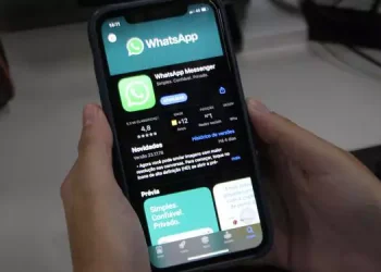 Acesso ao WhatsApp (Foto: Ivan Duarte | O Liberal