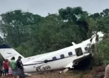 De acordo com o Governo do Amazonas, morreram os dois integrantes da tripulação e os 12 passageiros (Reprodução Redes Sociais)