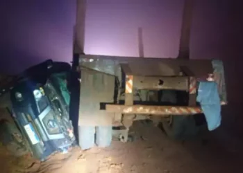 Parte de caminhão se solta e atinge caminhonete, na Transamazônica