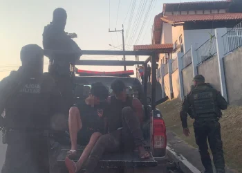 Primeiros dois suspeitos presos na terça-feira (12). — Foto: Reprodução