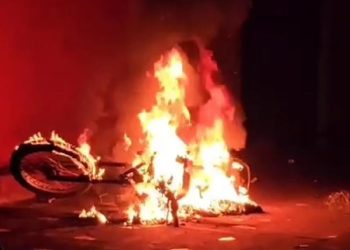 Após discussão, mulher se revolta e incendeia moto do marido no Pará