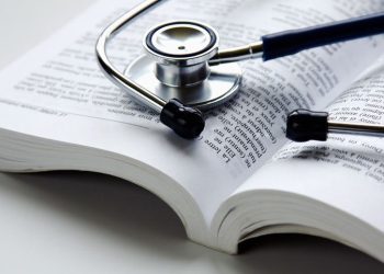 MEC anuncia edital com 5.700 vagas para cursos de medicina em instituições privadas