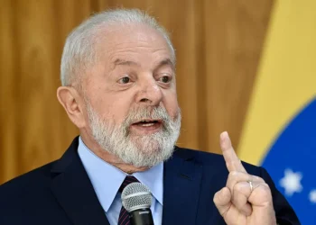 Foto: EVARISTO SA / AFP... Leia mais em https://www.cartacapital.com.br/politica/desaprovacao-a-lula-se-aproxima-da-aprovacao-diz-pesquisa-atlas/. O conteúdo de CartaCapital está protegido pela legislação brasileira sobre direito autoral. Essa defesa é necessária para manter o jornalismo corajoso e transparente de CartaCapital vivo e acessível a todos