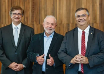 Lula confirma indicações de Flávio Dino para o STF e Paulo Gonet para a PGR