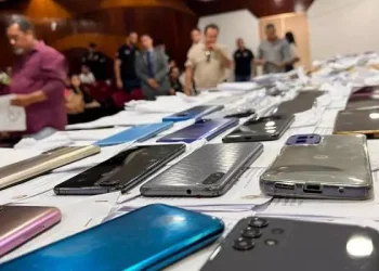 Celulares recuperados após roubo (Ascom Polícia Civil do Pará)