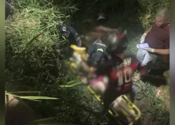 Jovem morre e mãe fica gravemente ferida após acidente com motocicleta em Parauapebas