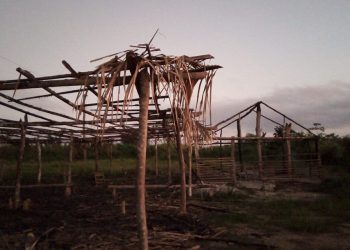 Escola Municipal de Ensino Fundamental Paulo Anacleto no primeiro incêndio, em agosto do ano passado — Foto: Reprodução
