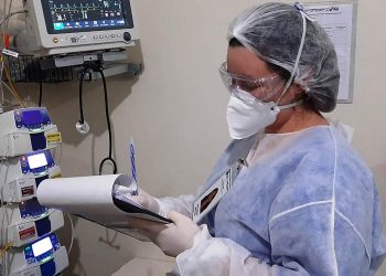 Profissionais da saúde podem concorrer a 127 vagas abertas em concursos no Estado; Veja quais