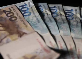 Transferência bancária por DOC termina nesta segunda-feira